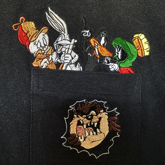 𝗟𝗢𝗢𝗡𝗘𝗬 𝗧𝗢𝗢𝗡𝗦™ 𝗣𝗢𝗖𝗞𝗘𝗧 𝗧𝗘𝗘 - Picture 2 of 2